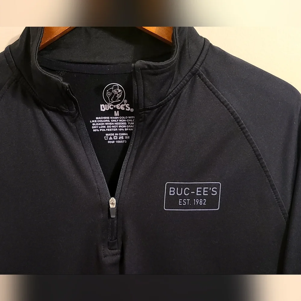 Buc-ee's Black Quarter Zip Pullover